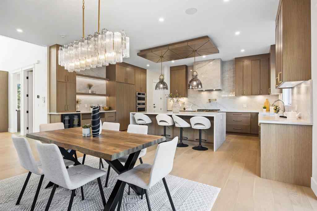 MLS® A2260481 - 620 Varsity Estates Crescent NW in Varsity Calgary, Residential