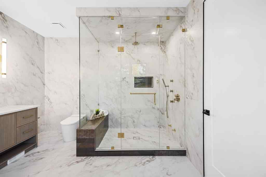 MLS® A2260481 - 620 Varsity Estates Crescent NW in Varsity Calgary, Residential