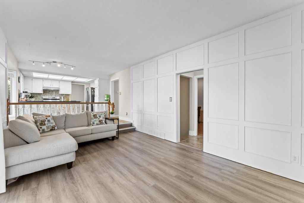 MLS® A2260483 - 47 Woodmont Way SW in Woodbine Calgary, Residential