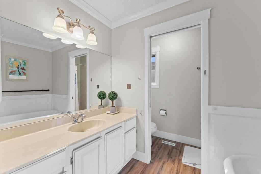 MLS® A2260483 - 47 Woodmont Way SW in Woodbine Calgary, Residential