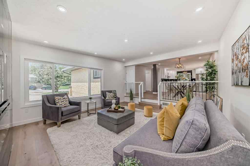 MLS® A2260488 - 128 Cantrell Place SW in Canyon Meadows Calgary, Residential