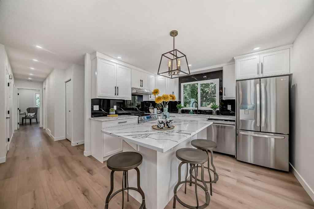 MLS® A2260488 - 128 Cantrell Place SW in Canyon Meadows Calgary, Residential