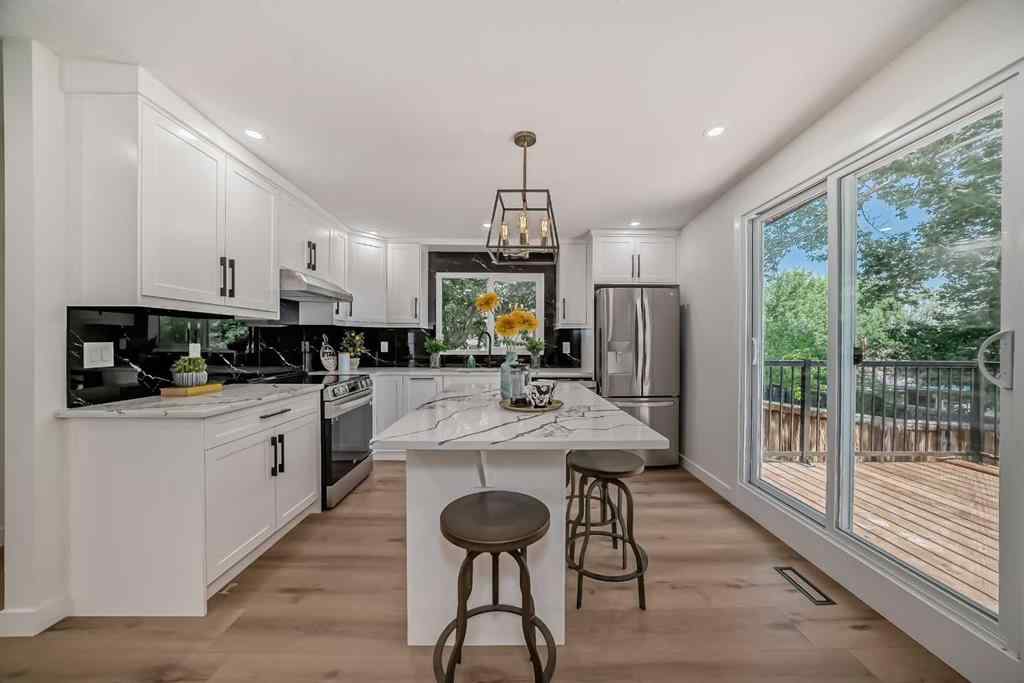 MLS® A2260488 - 128 Cantrell Place SW in Canyon Meadows Calgary, Residential