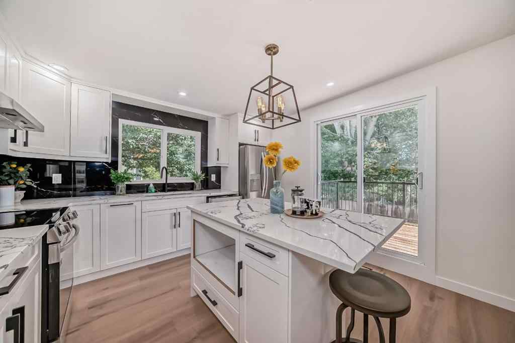 MLS® A2260488 - 128 Cantrell Place SW in Canyon Meadows Calgary, Residential