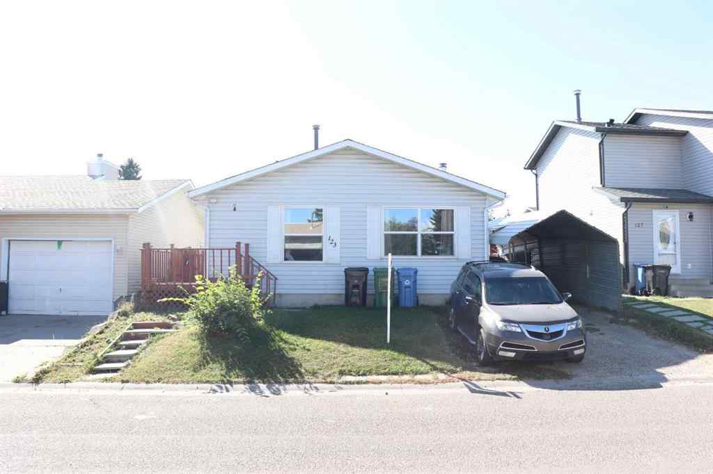 MLS® A2260492 - 123 Castleglen Road NE in Castleridge Calgary, Residential