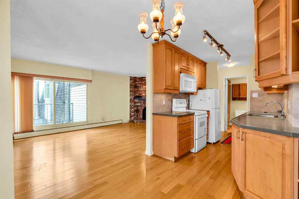 MLS® A2260495 - Unit #301 508 Cedar Crescent SW in Spruce Cliff Calgary, Residential