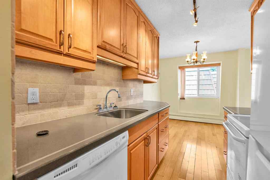 MLS® A2260495 - Unit #301 508 Cedar Crescent SW in Spruce Cliff Calgary, Residential