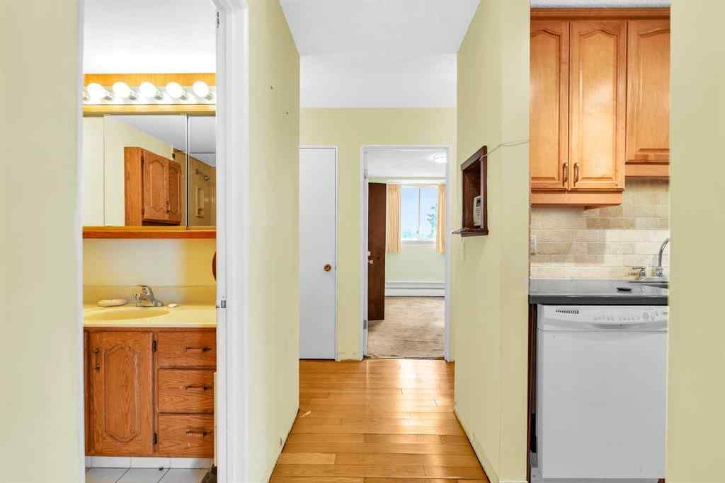 MLS® A2260495 - Unit #301 508 Cedar Crescent SW in Spruce Cliff Calgary, Residential