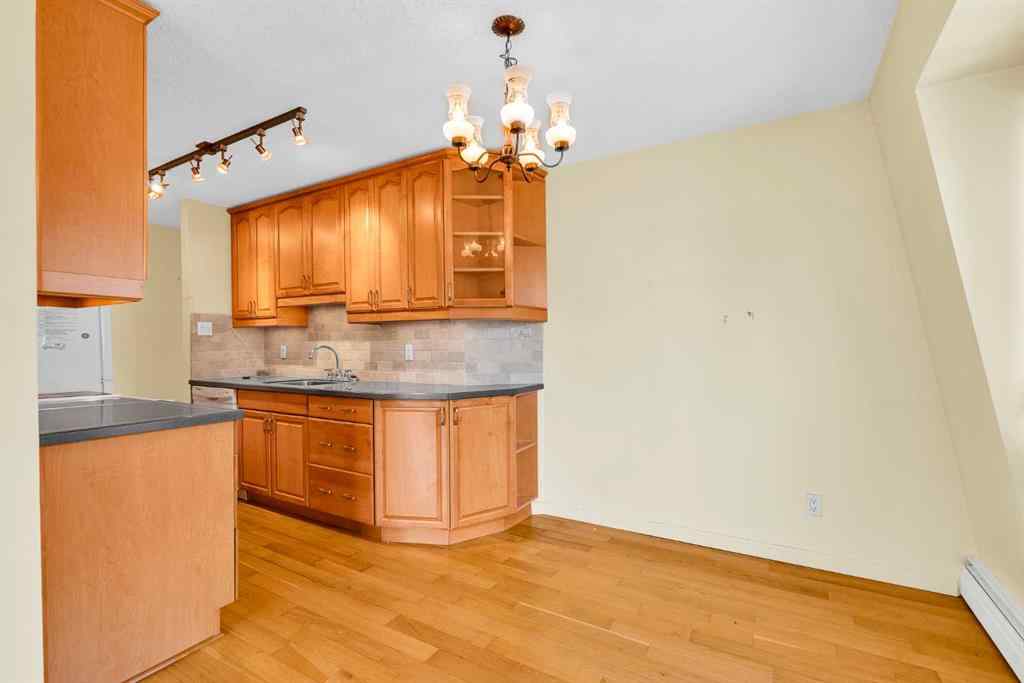 MLS® A2260495 - Unit #301 508 Cedar Crescent SW in Spruce Cliff Calgary, Residential