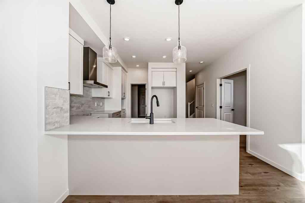 MLS® A2260500 - 81 Southborough Square  in Southbow Landing Cochrane, Residential