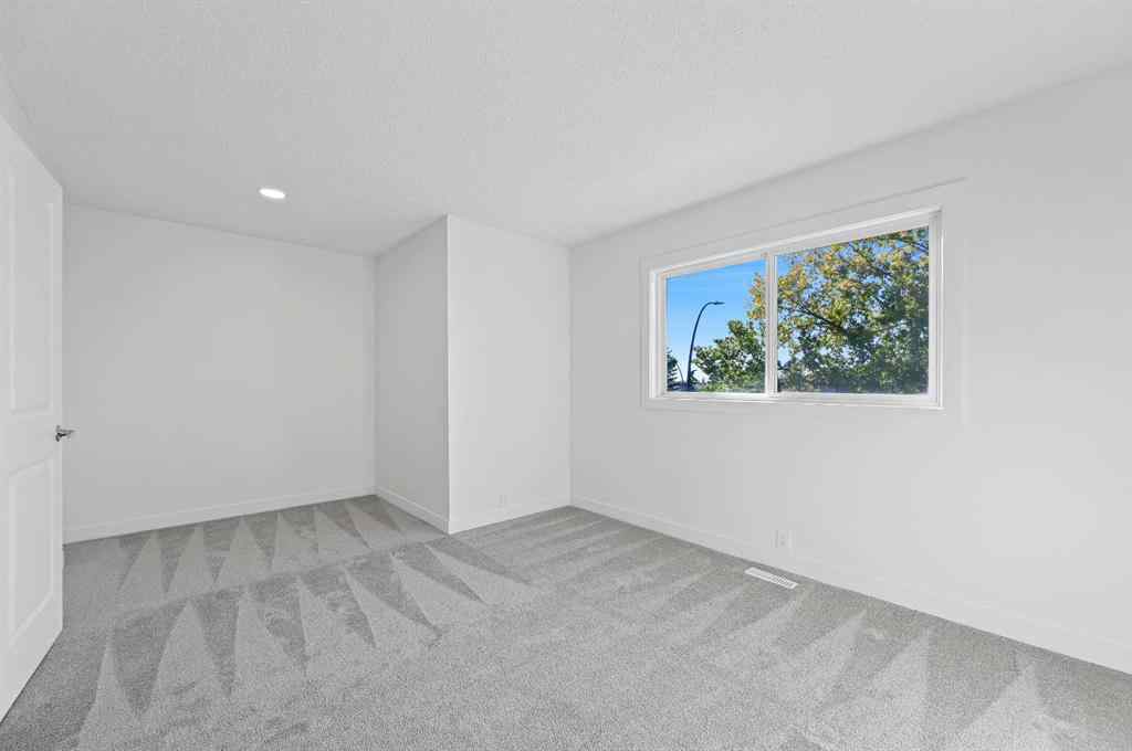 MLS® A2260505 - Unit #4 220 Erin Mount Crescent SE in Erin Woods Calgary, Residential