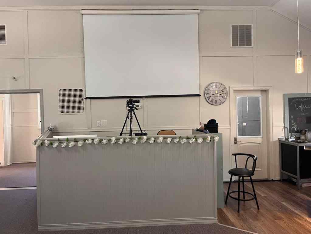 MLS® A2260513 - 401 Main Street  NW in NONE Milk River, Commercial