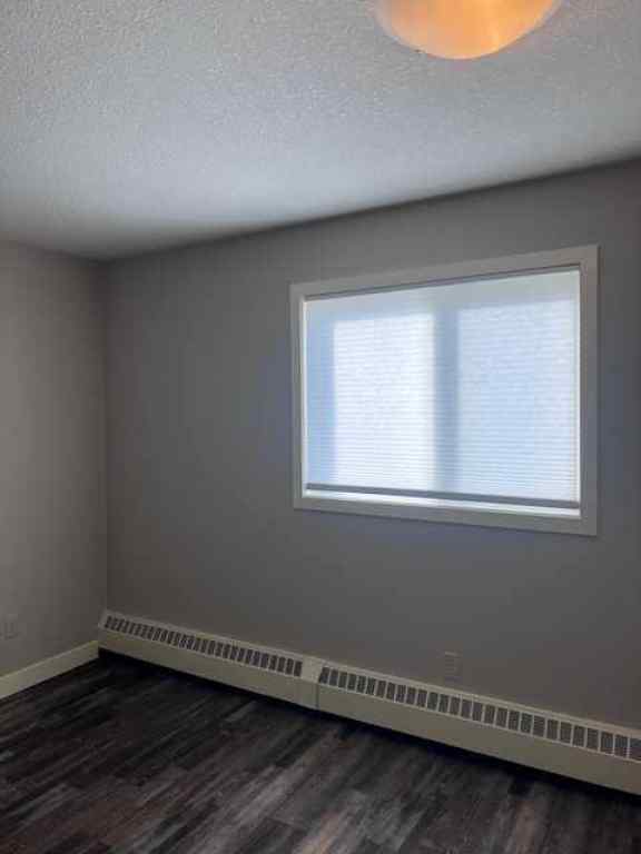 MLS® A2260525 - Unit #301 49 Bennett Street  in Bower Red Deer, Residential