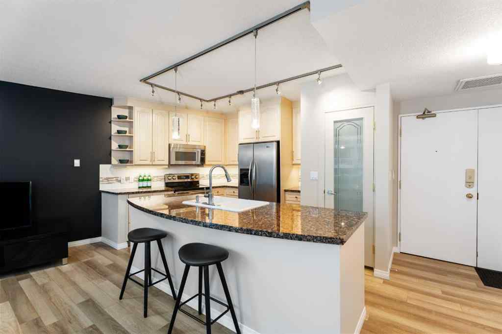 MLS® A2260529 - Unit #501 837 2 Avenue SW in Eau Claire Calgary, Residential