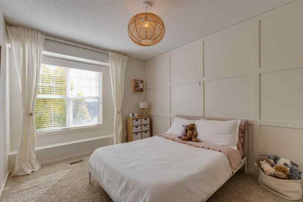 MLS® A2260530 - 44 Evansborough Common NW in Evanston Calgary, Residential