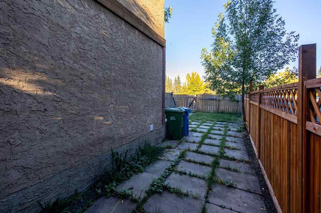 MLS® A2260534 - 116 Shawmeadows Road SW in Shawnessy Calgary, Residential