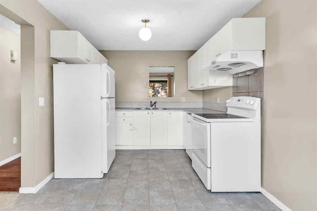 MLS® A2260534 - 116 Shawmeadows Road SW in Shawnessy Calgary, Residential