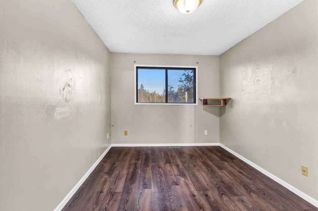 MLS® A2260534 - 116 Shawmeadows Road SW in Shawnessy Calgary, Residential