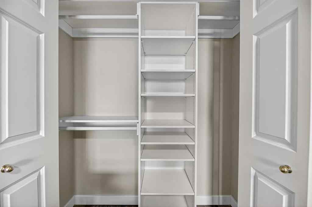 MLS® A2260538 - Unit #107 3412 Parkdale Boulevard NW in Parkdale Calgary, Residential