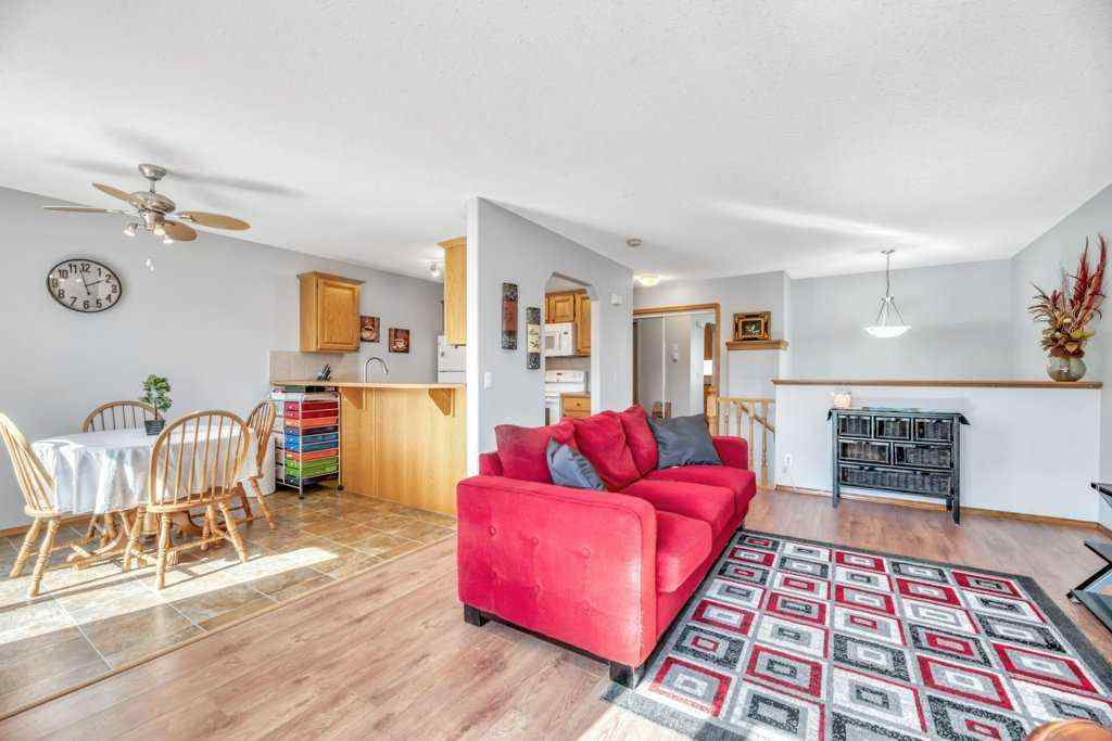 MLS® A2260548 - 29E Wellington Cove  in Westmount_Strathmore Strathmore, Residential