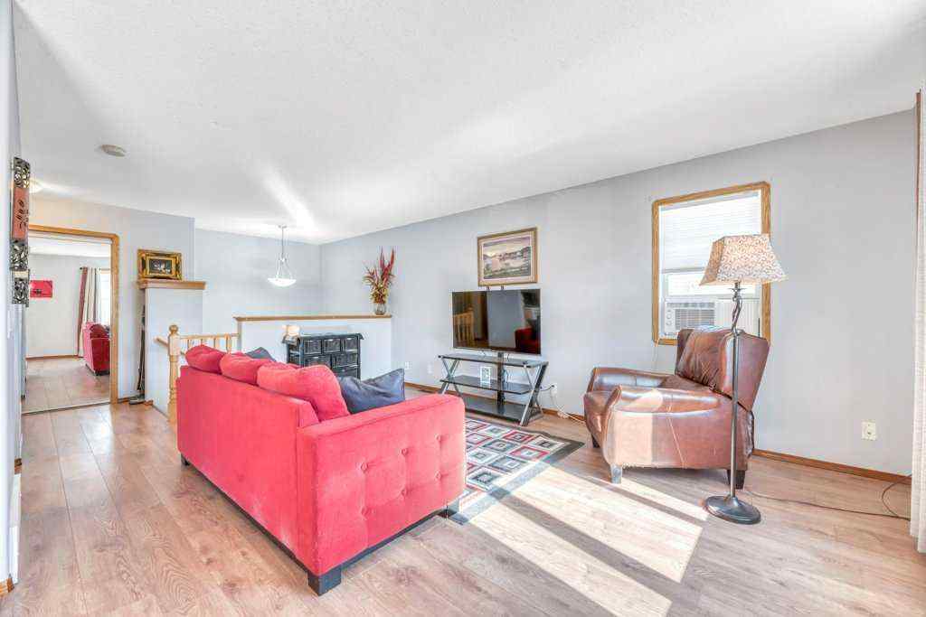 MLS® A2260548 - 29E Wellington Cove  in Westmount_Strathmore Strathmore, Residential