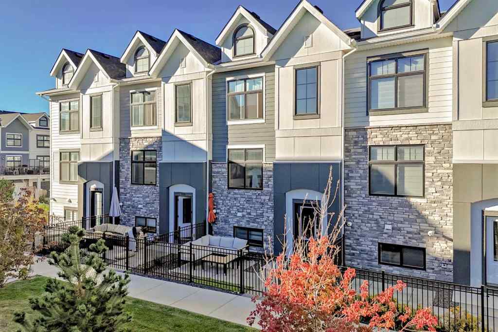 MLS® A2260565 - 158 Les Jardins Park SE in Douglasdale/Glen Calgary, Residential