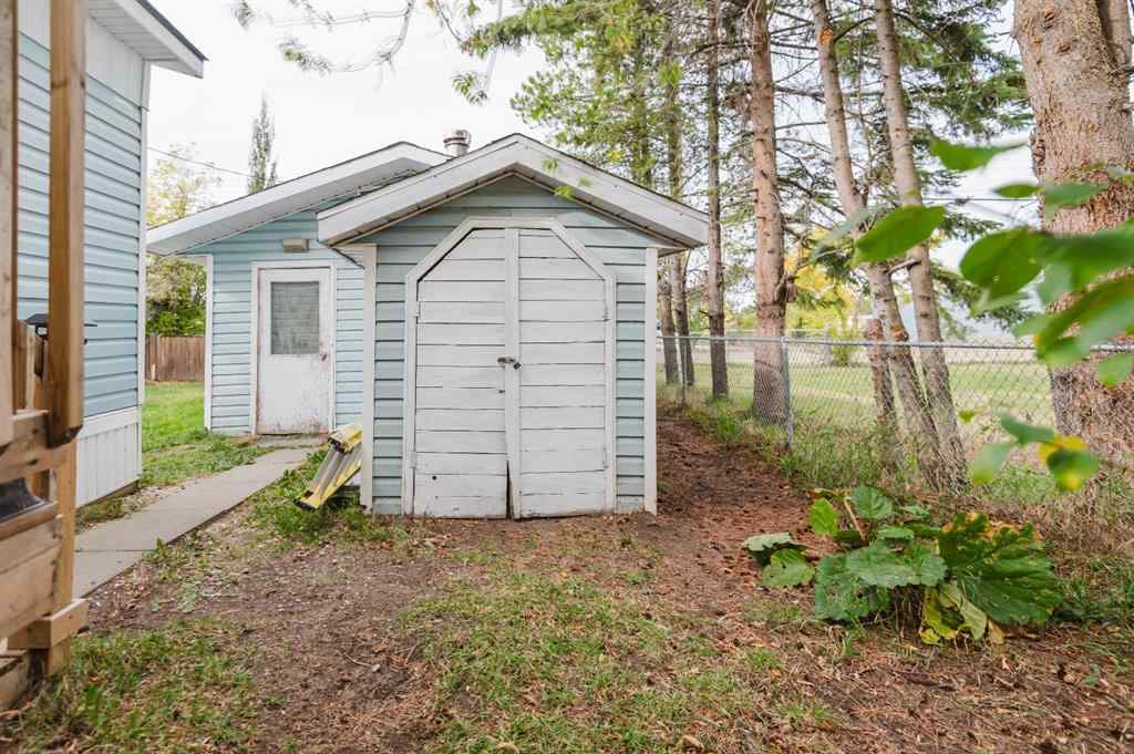 MLS® A2260567 - 9812 99 Street  in NONE Wembley, Residential