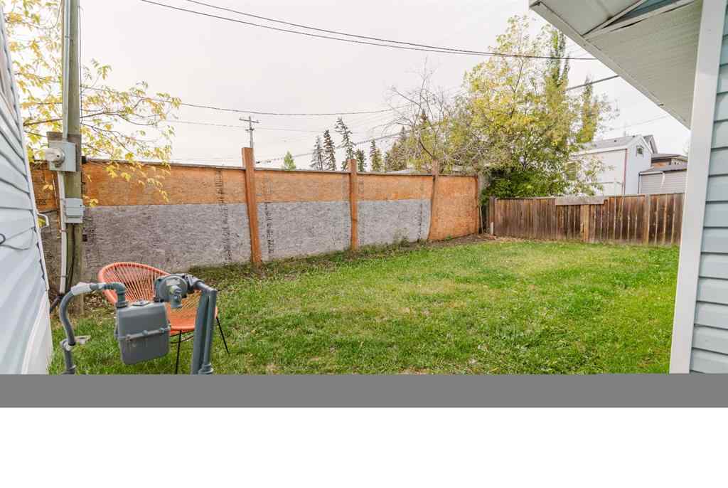 MLS® A2260567 - 9812 99 Street  in NONE Wembley, Residential