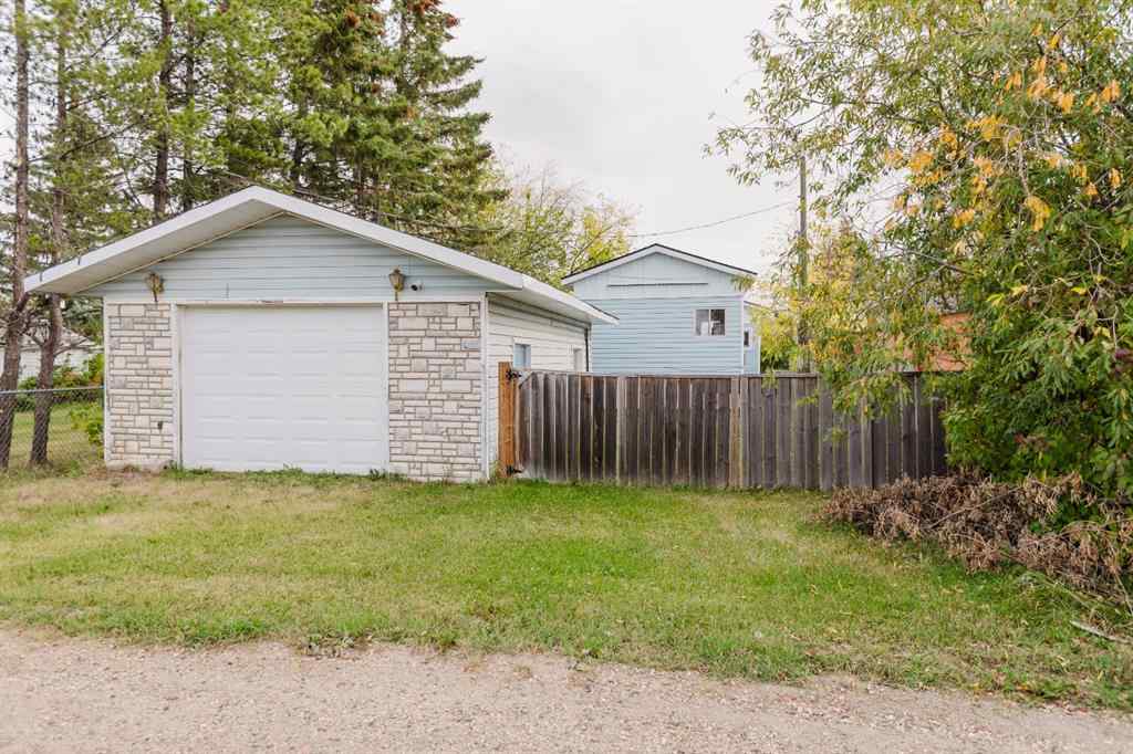 MLS® A2260567 - 9812 99 Street  in NONE Wembley, Residential