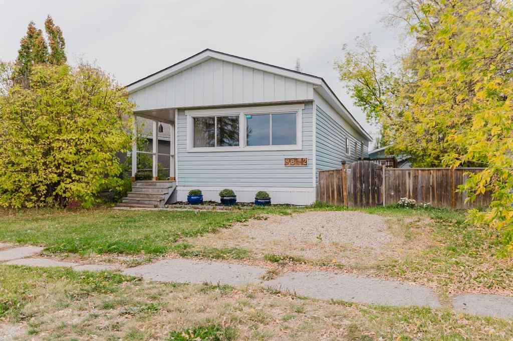 MLS® A2260567 - 9812 99 Street  in NONE Wembley, Residential