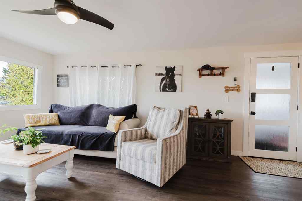 MLS® A2260567 - 9812 99 Street  in NONE Wembley, Residential