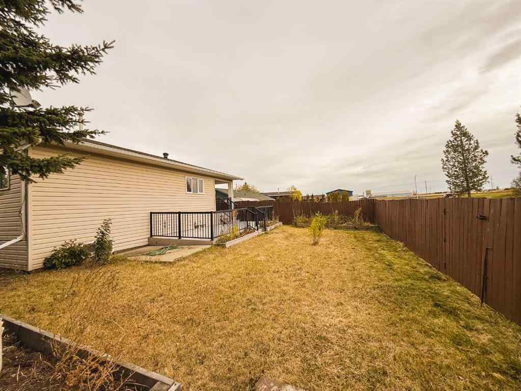 MLS® A2260570 - 4415 46 Avenue  in NONE Rycroft, Residential