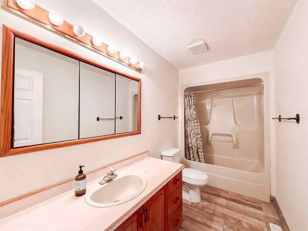 MLS® A2260570 - 4415 46 Avenue  in NONE Rycroft, Residential