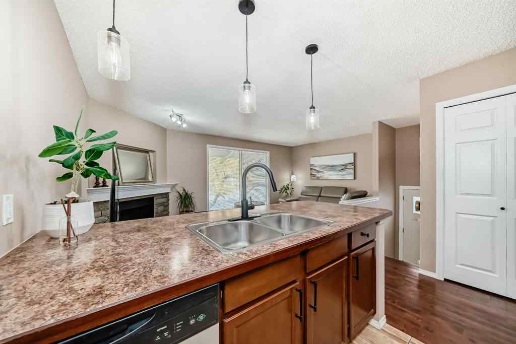 MLS® A2260578 - 8432 Berkley Road NW in Beddington Heights Calgary, Residential