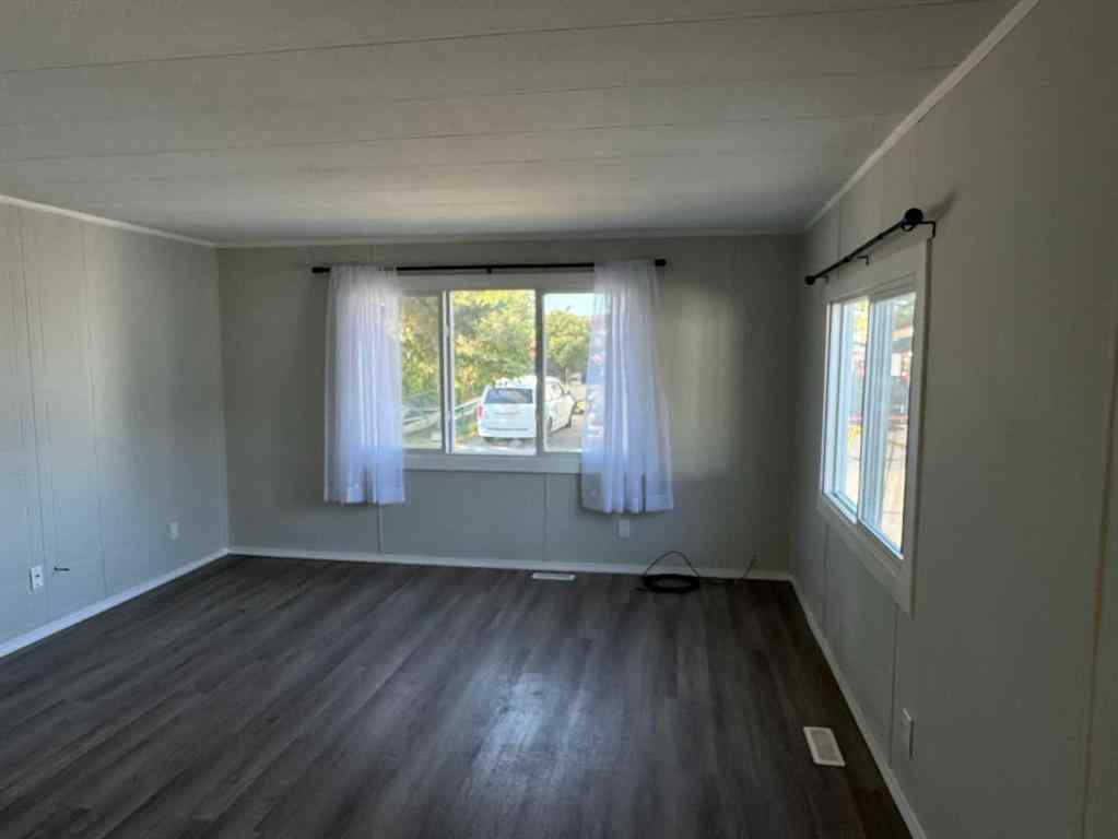 MLS® A2260583 - 206 Polar Avenue  in NONE High River, Mobile