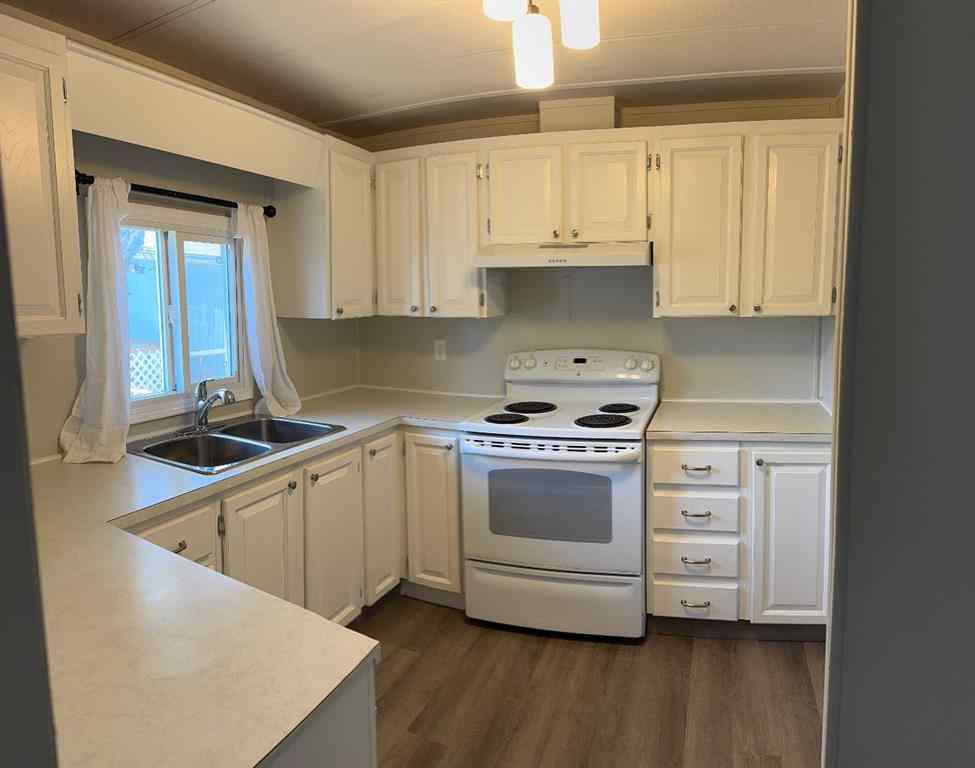 MLS® A2260583 - 206 Polar Avenue  in NONE High River, Mobile