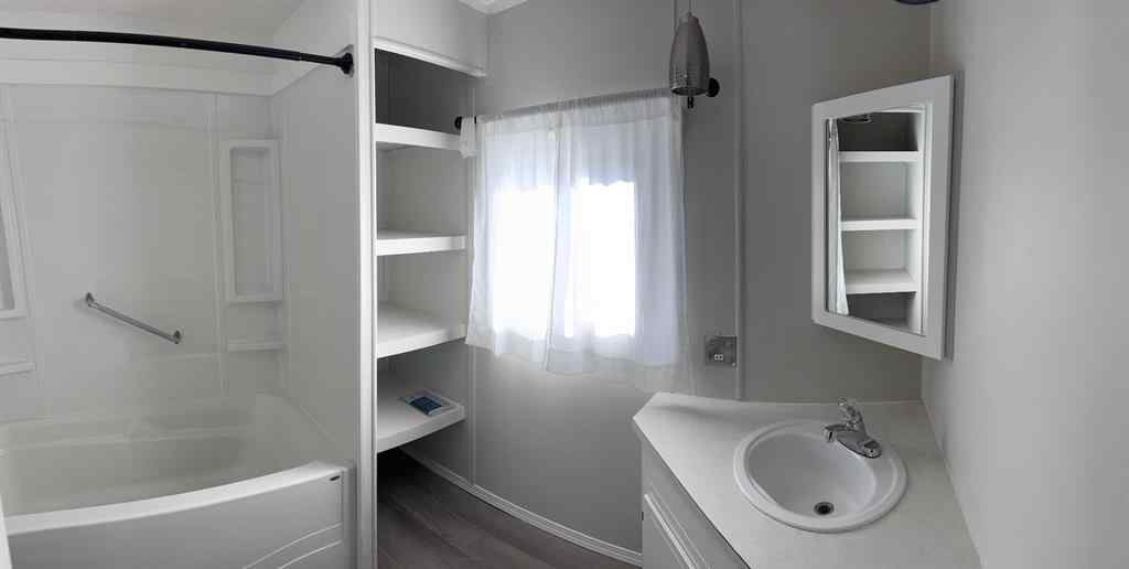 MLS® A2260583 - 206 Polar Avenue  in NONE High River, Mobile