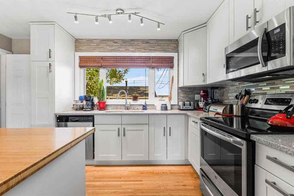 MLS® A2260594 - 8516 Addison Drive SE in Acadia Calgary, Residential