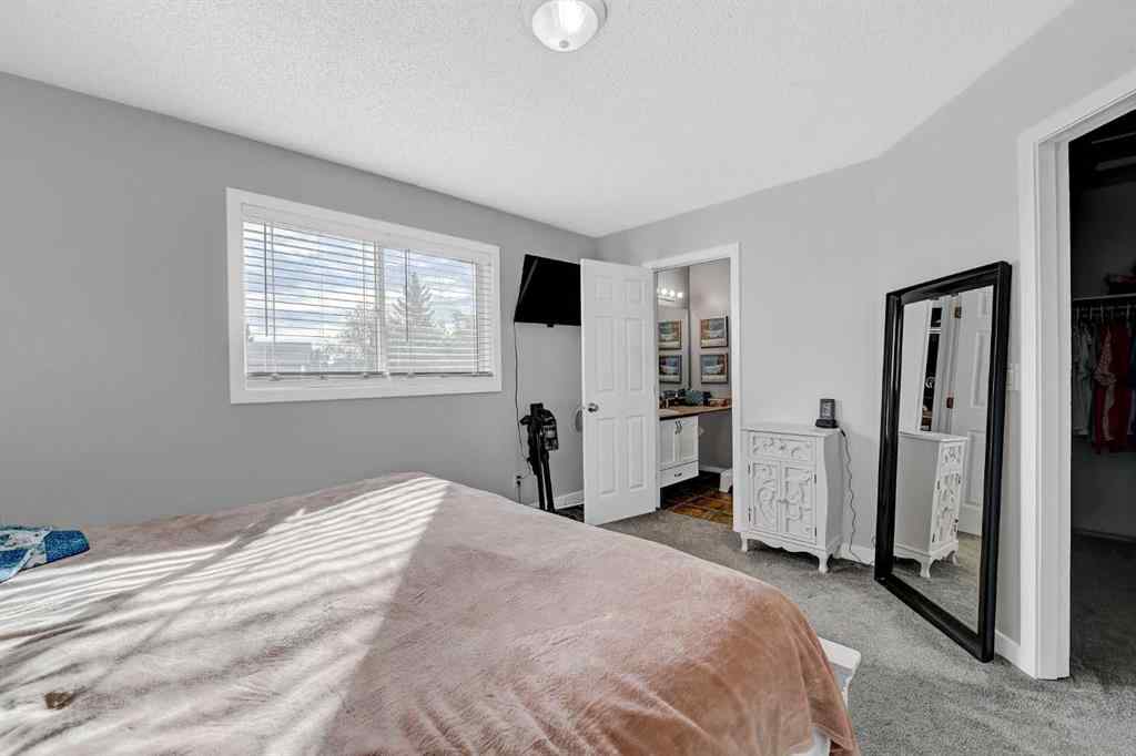 MLS® A2260597 - 7911 107 Street  in Mission Heights Grande Prairie, Residential