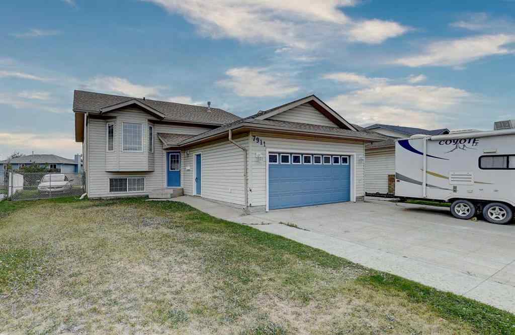 MLS® A2260597 - 7911 107 Street  in Mission Heights Grande Prairie, Residential
