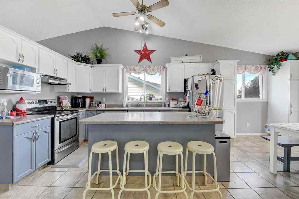 MLS® A2260597 - 7911 107 Street  in Mission Heights Grande Prairie, Residential