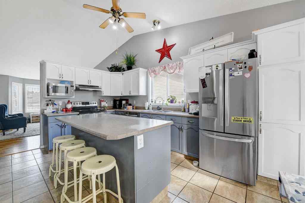 MLS® A2260597 - 7911 107 Street  in Mission Heights Grande Prairie, Residential