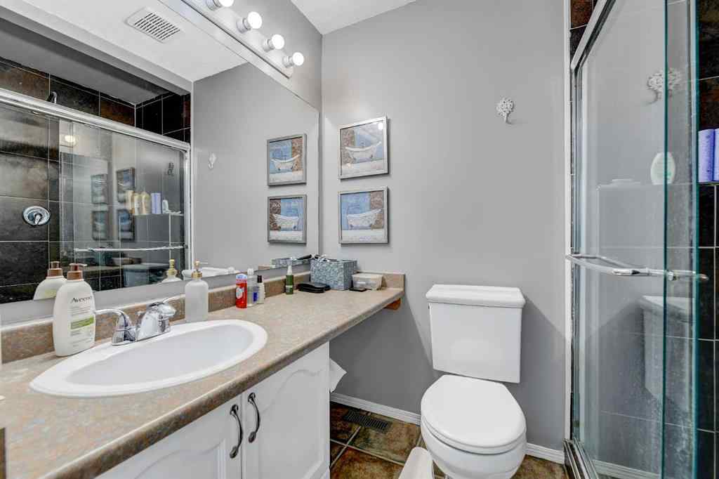 MLS® A2260597 - 7911 107 Street  in Mission Heights Grande Prairie, Residential