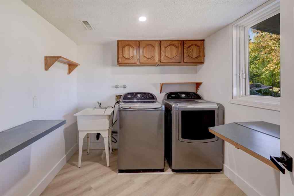 MLS® A2260598 - 262107 Poplar Hill Drive  in Bearspaw_Calg Rural Rocky View County, Residential