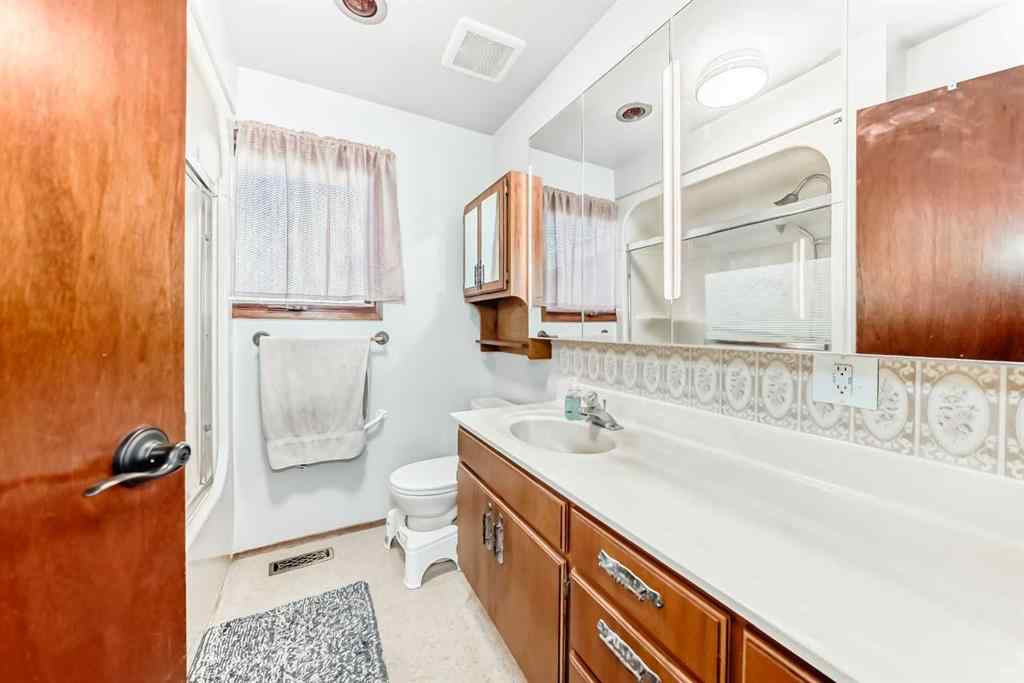 MLS® A2260599 - 32276 Highway 2 A   in NONE Rural Mountain View County, Residential