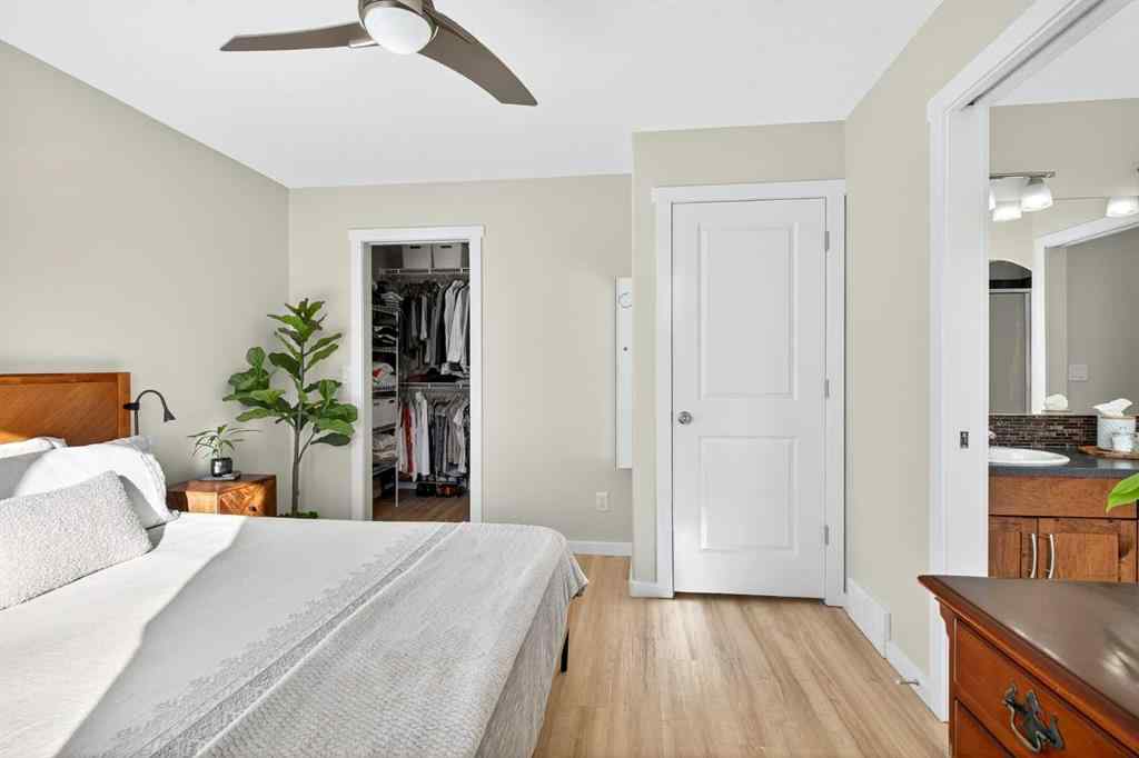 MLS® A2260600 - 1346 Kings Heights Way SE in Kings Heights Airdrie, Residential