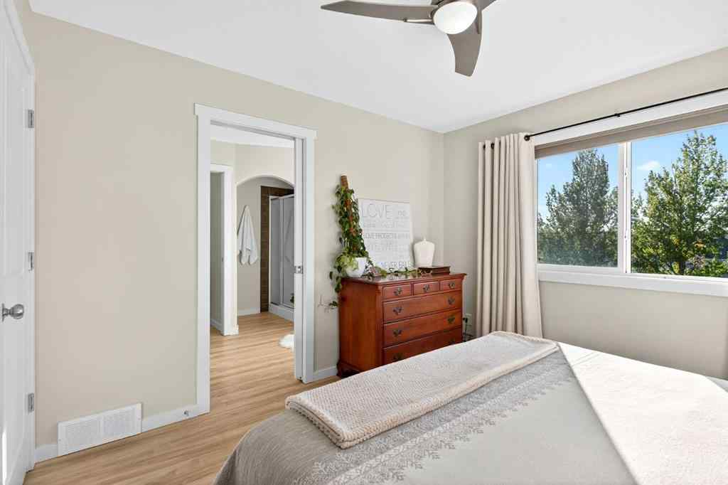 MLS® A2260600 - 1346 Kings Heights Way SE in Kings Heights Airdrie, Residential