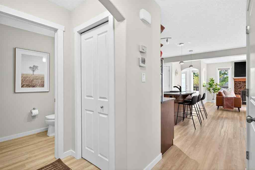 MLS® A2260600 - 1346 Kings Heights Way SE in Kings Heights Airdrie, Residential