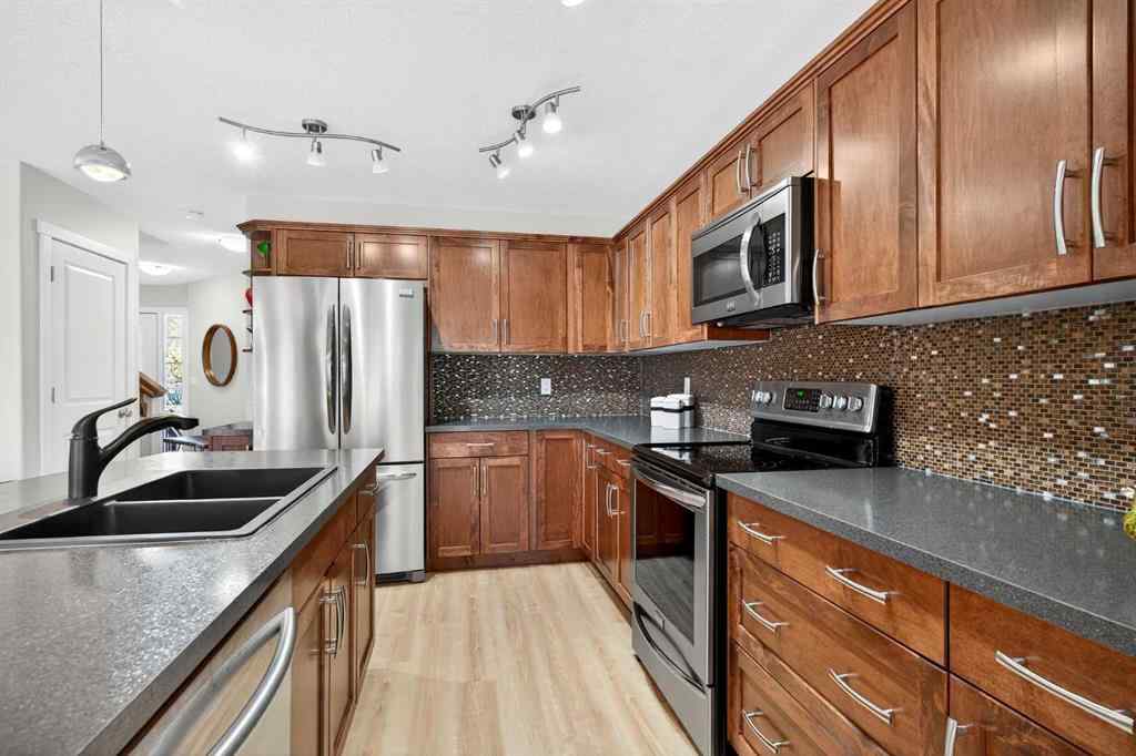 MLS® A2260600 - 1346 Kings Heights Way SE in Kings Heights Airdrie, Residential