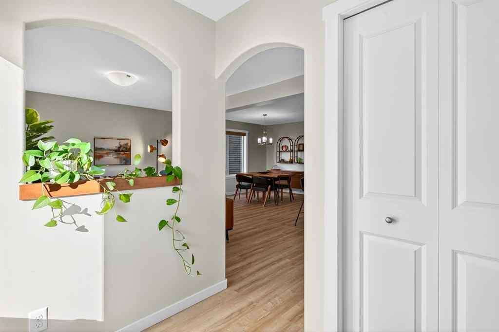 MLS® A2260600 - 1346 Kings Heights Way SE in Kings Heights Airdrie, Residential